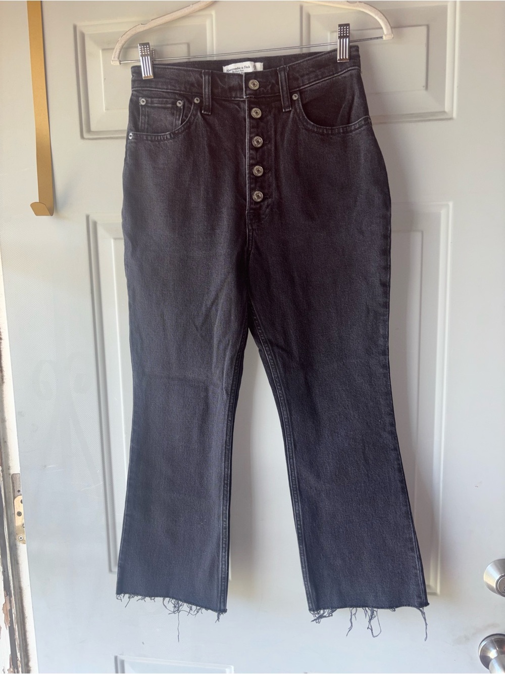 Abercrombie & Fitch black Kick Flare ultra high rise crop jeans size 26